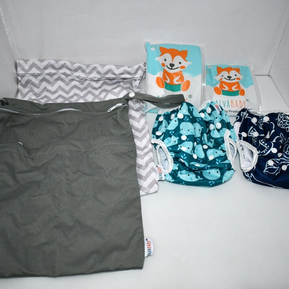 ALVABABY Swim Diapers 2pcs Baby & 2 Diaper Wet/Dry Bags NWT